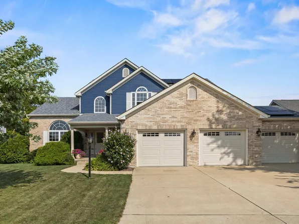 2930 E Stone Creek Blvd, Urbana, IL 61802