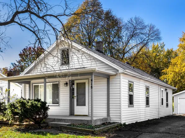 418 N Park St, Westmont, IL 60559