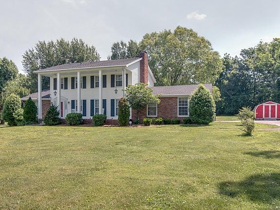 3rd image of 1322 Gen Macarthur Dr
