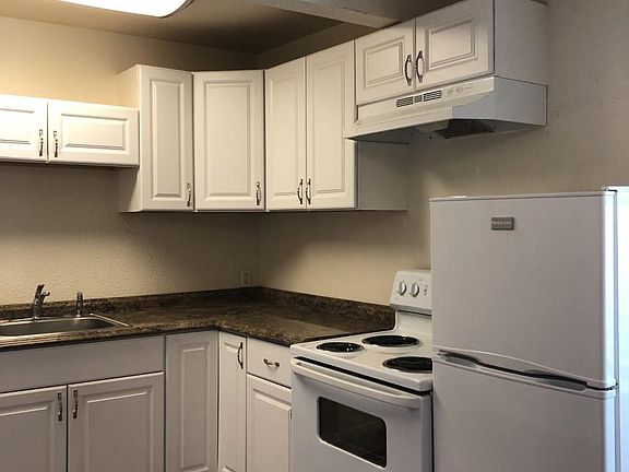 5th image of 220 N I St APT 107