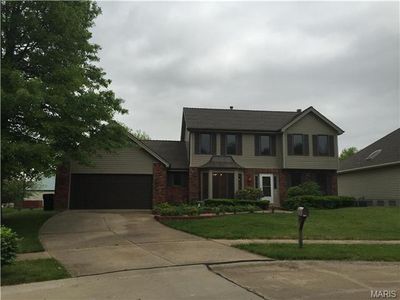 1805 Chateau Du Mont Dr, Florissant, MO, 63031