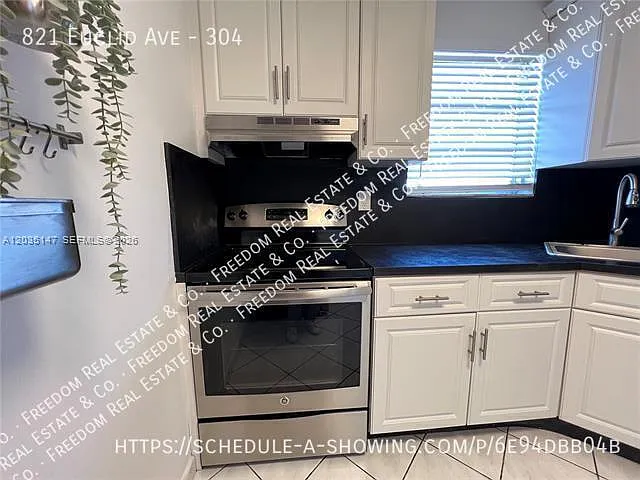 821 Euclid Ave #304 — Photo 14