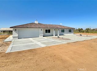 6830 Juniper Rd, Phelan, CA 92371