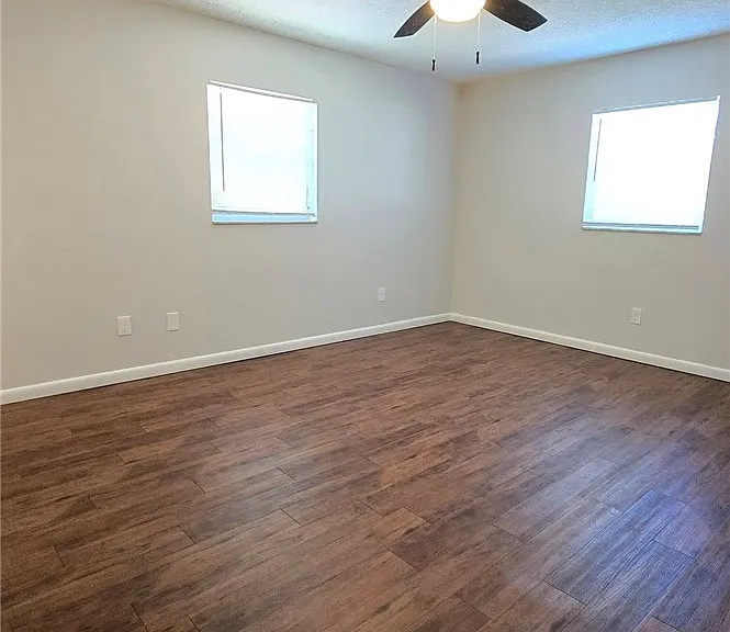 757 Memorial Dr — Photo 11