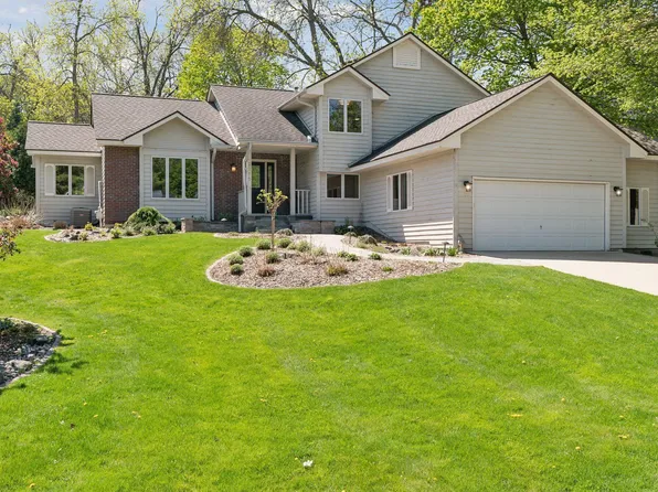 2211 Sommergate, Excelsior, MN 55331