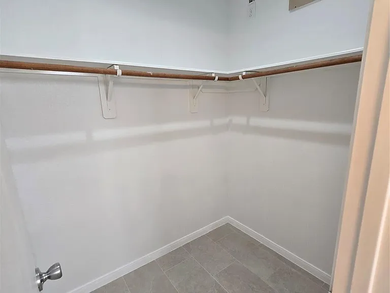 427 Remington Heights Dr — Photo 20