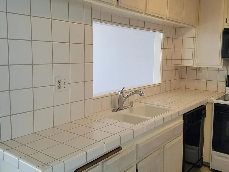 1750 E Ocean Blvd #H — Photo 5