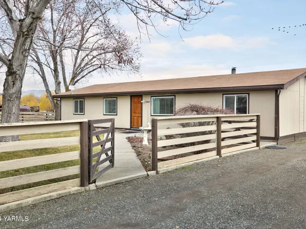 3309 Tacoma St, Union Gap, WA 98903