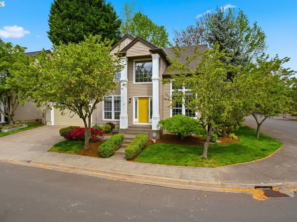 8911 SW Gravenstein Ln, Tigard, OR 97224