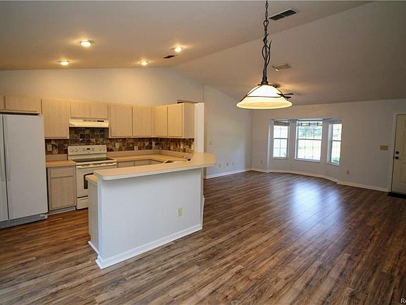 3rd image of 3931 W Forest Dr