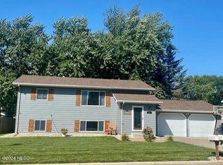 131 18th St NE, Watertown, SD 57201