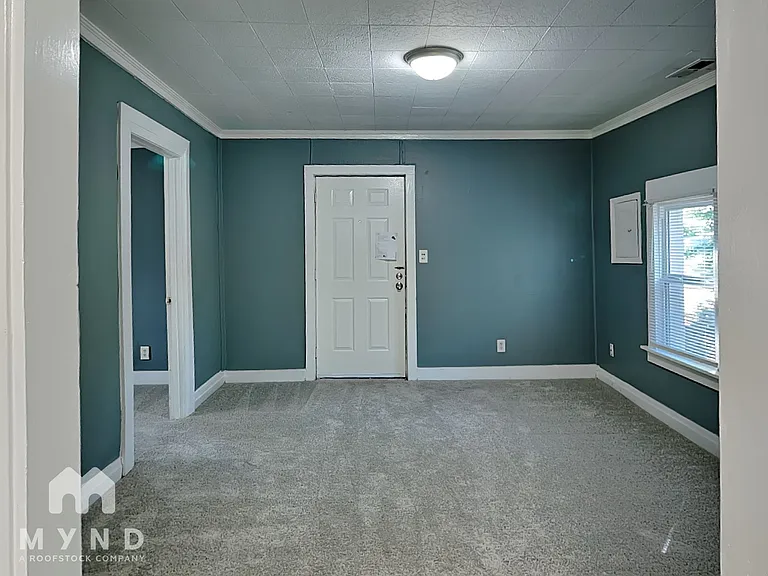511 N Taylor St — Photo 6
