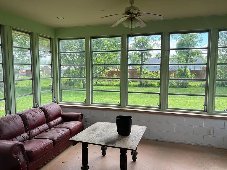 4071 W Broadway Ave — Photo 3