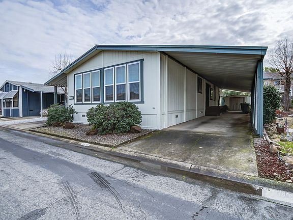 2nd image of 4555 Underwood Dr