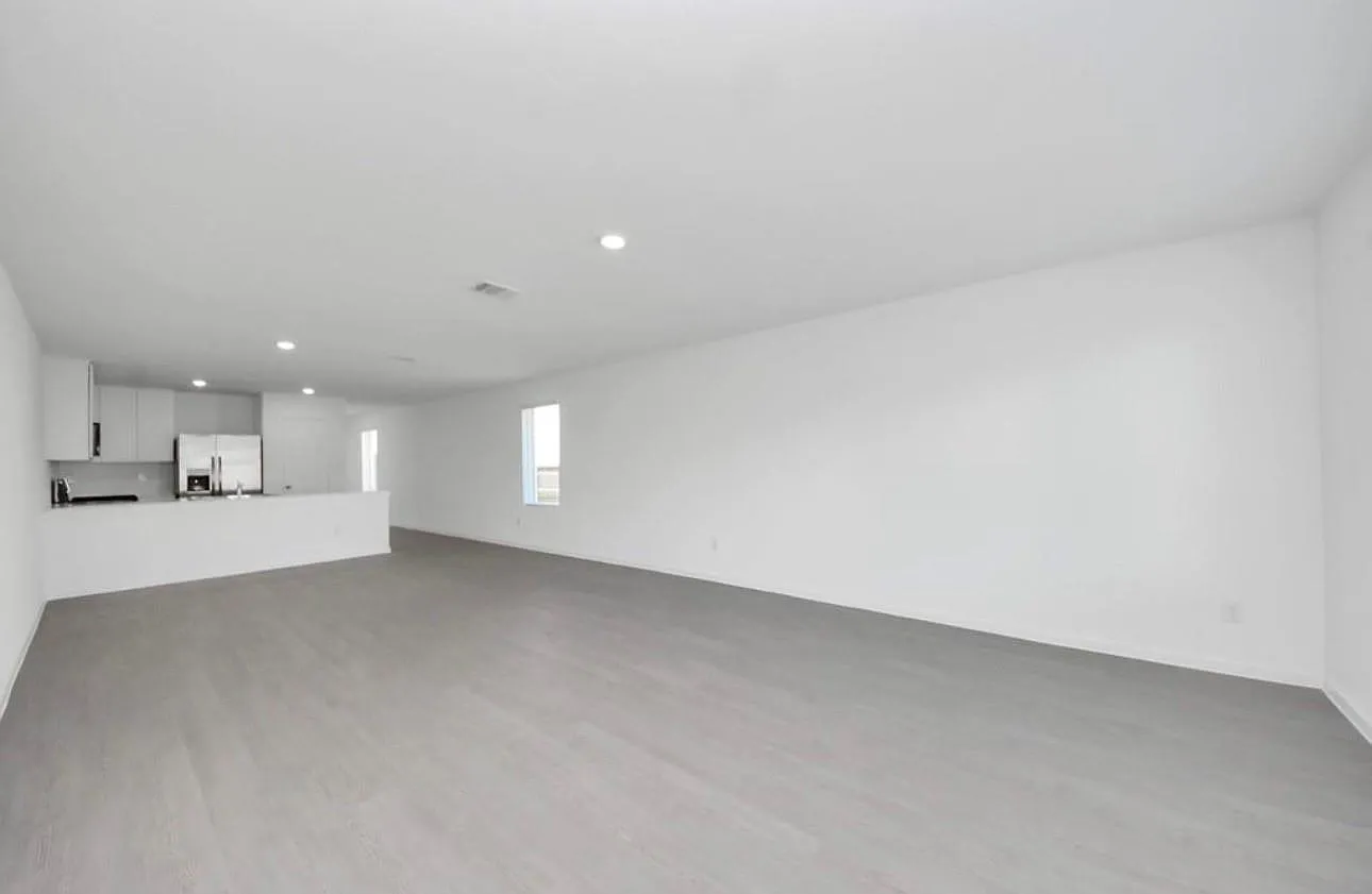 4 bed, 2.0 bath, 1670 sqft, $1,895 — Photo 4