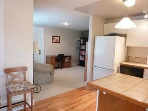 kitchen/fam rm