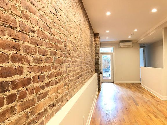 5th image of 392 15th St APT 1R