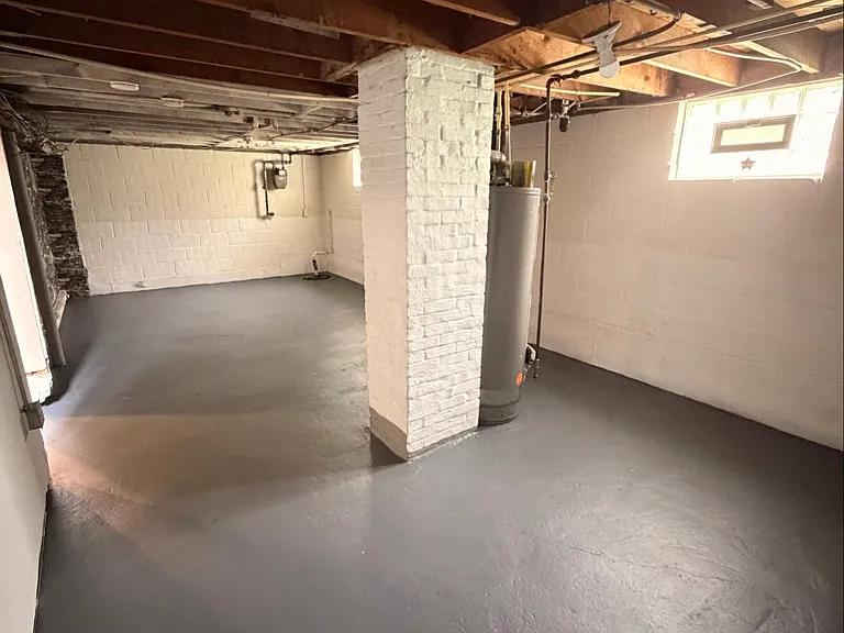 181 W Judson Ave — Photo 12