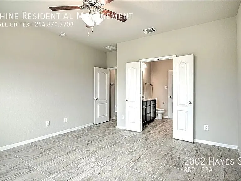 2002 Hayes St — Photo 15