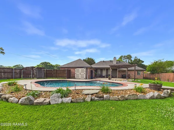 104 Triangle Cir, Lafayette, LA 70508