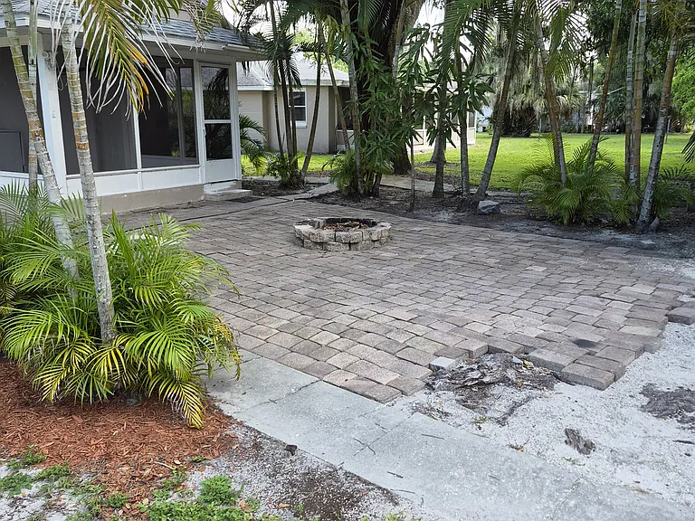 3204 E Riverside Dr #S — Photo 5