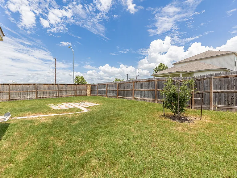 6418 Willow Point Blvd — Photo 27