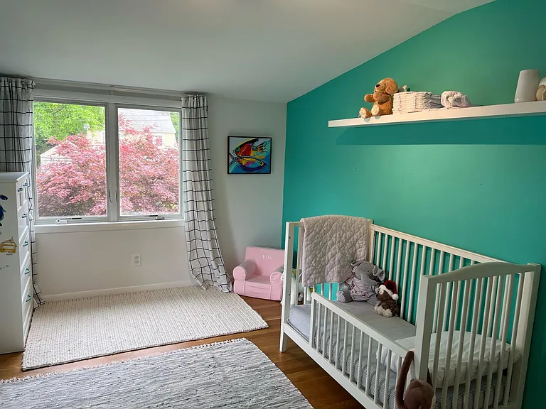 77 Myrtle Blvd — Photo 16