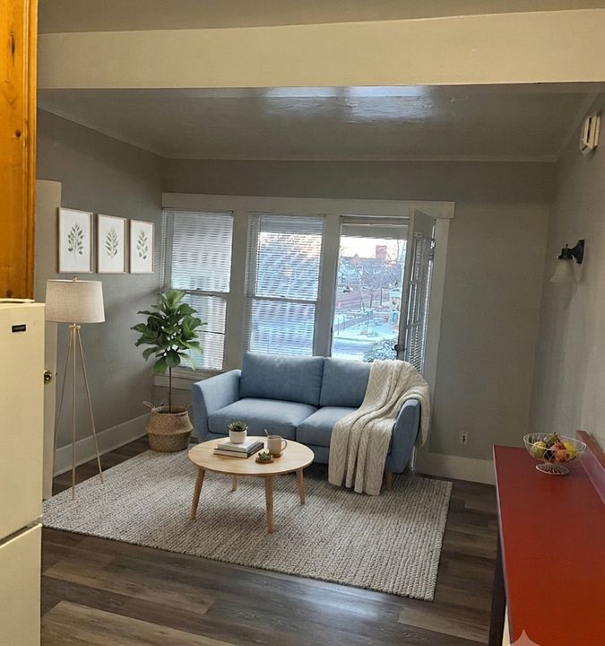 1st image of 604 N Weber St APT 7