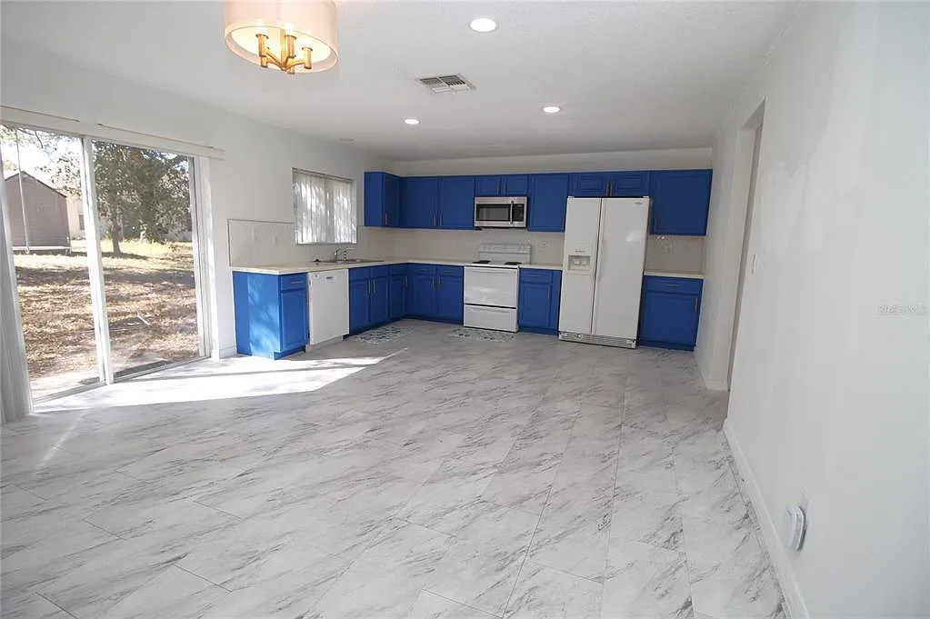 Building Photo - 1455 Blue Horizon Dr