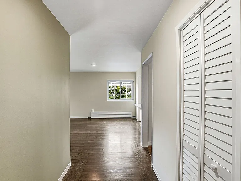 405 Bellevue Ave — Photo 7