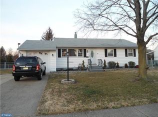 35 Goeke Dr, Hamilton, NJ 08610