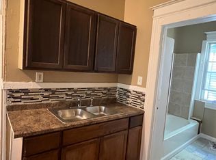 126 1st St, Rochester, NY 14605