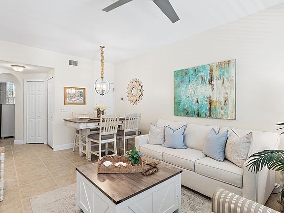 5th image of 117 Village Blvd Unit 724