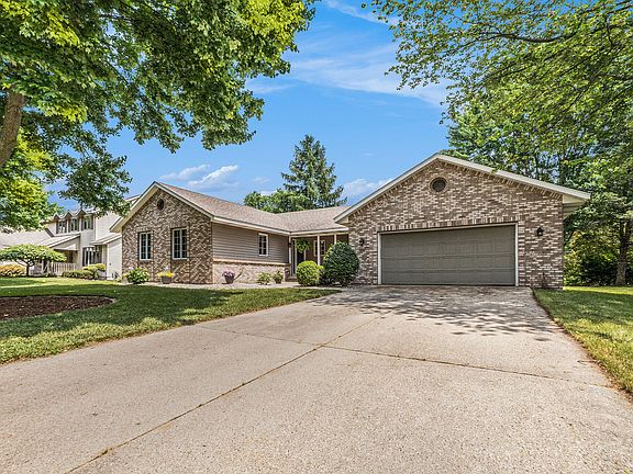 4th image of 7300 Hidden Forest Dr