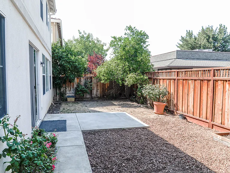 2945 Bolla Ct — Photo 16