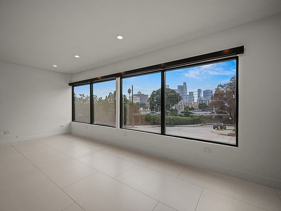 5th image of 1139 Bellevue Ave #139