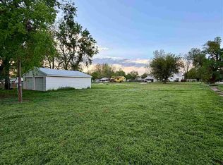 1202 Grove St, Perry, OK 73077