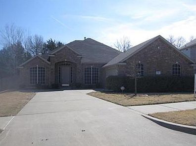 1st image of 220 Big Bend Dr