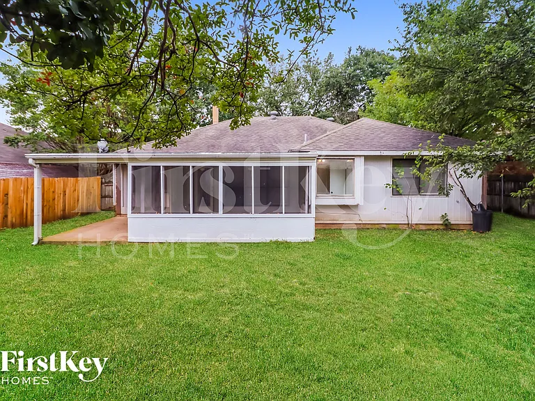3200 Creekwood Ln — Photo 14