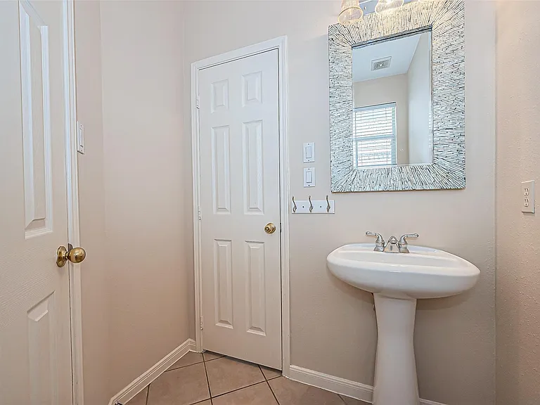 11315 Sailwing Creek Ct — Photo 18