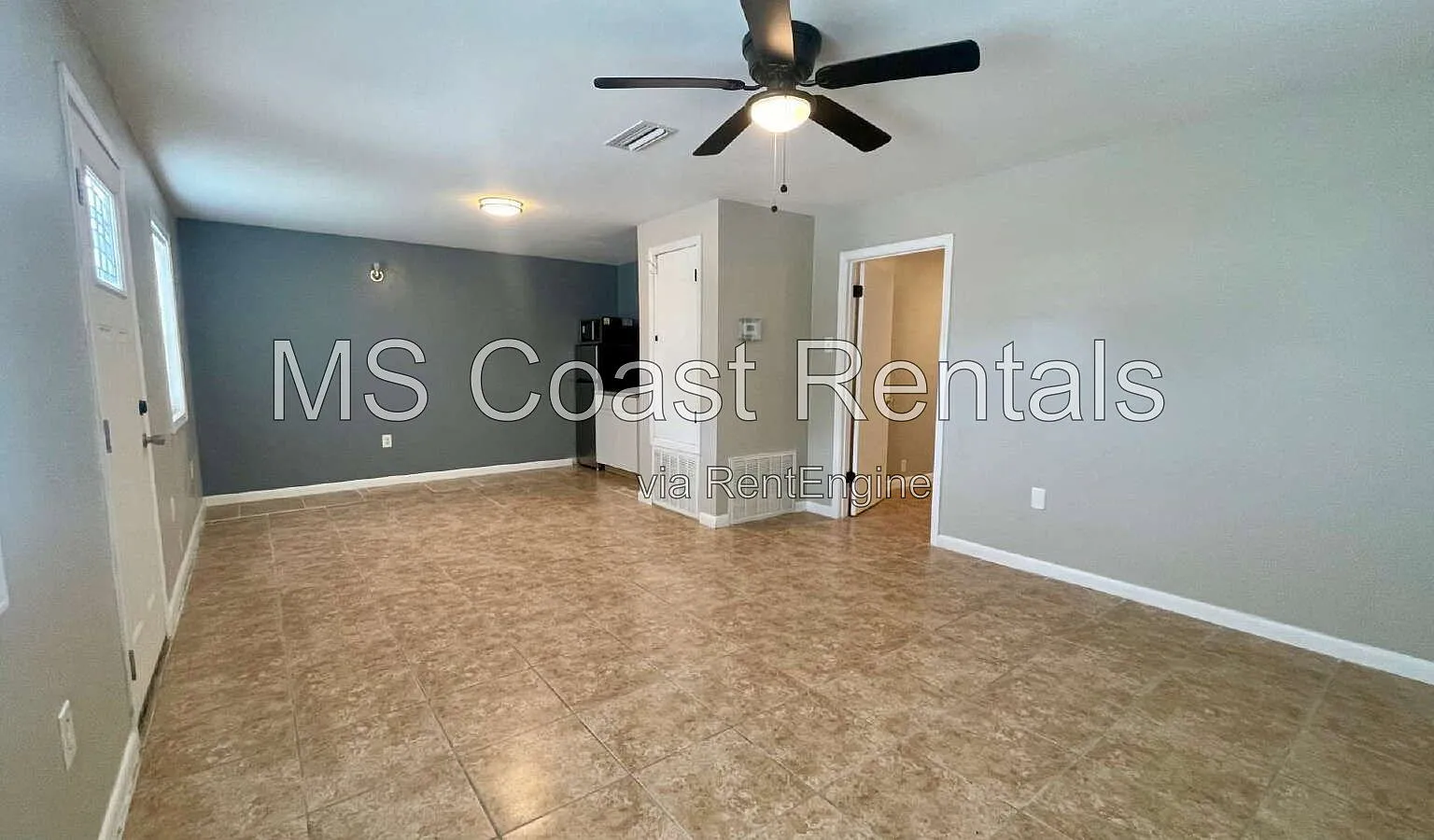 1 bed, 1.0 bath, 800 sqft, $950 — Photo 2