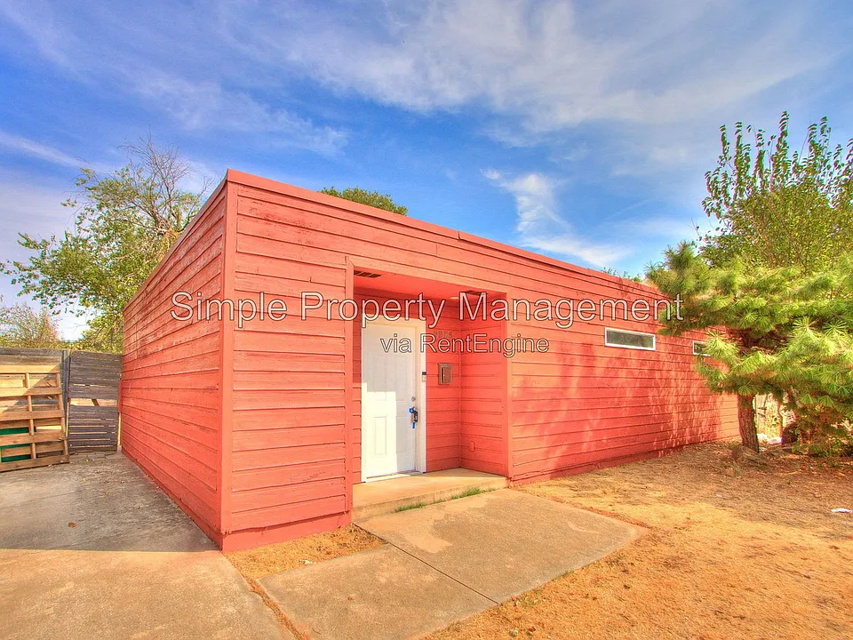 2255 NW 42nd St