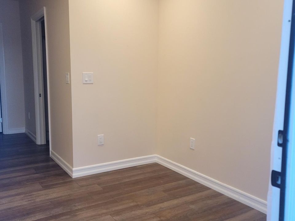 2nd image of 12668 Cometa Ave