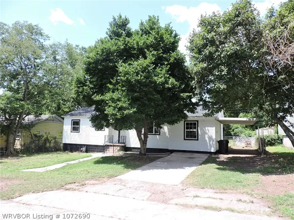 3012 S 18th St, Fort Smith, AR 72901