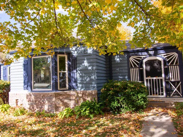 717 E Walworth AVENUE, Delavan, WI 53115