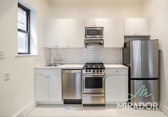 Rented by Mirador Real Estate | media 12