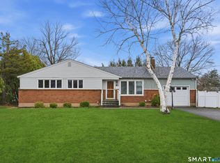 21 Raymond Place, Cromwell, CT 06416