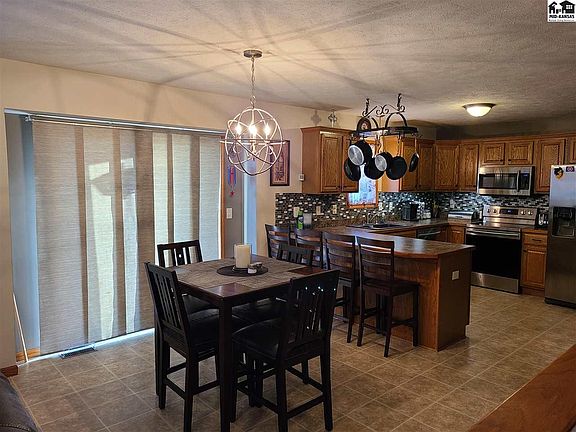 4th image of 2990 Jack Cir