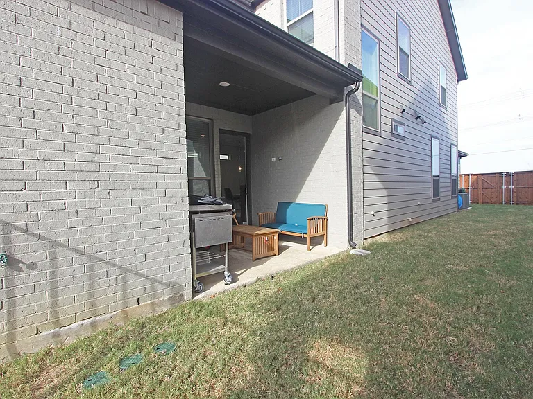 4127 Runway Mews — Photo 21