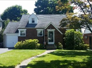 73 Stanley St, Dumont, NJ 07628